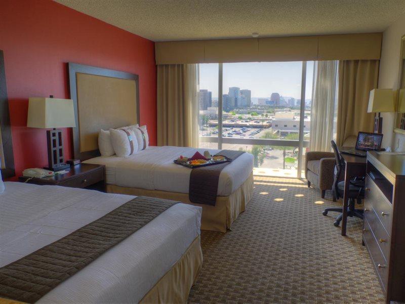 Holiday Inn Express & Suites Phoenix - Midtown, An Ihg Hotel Exterior foto